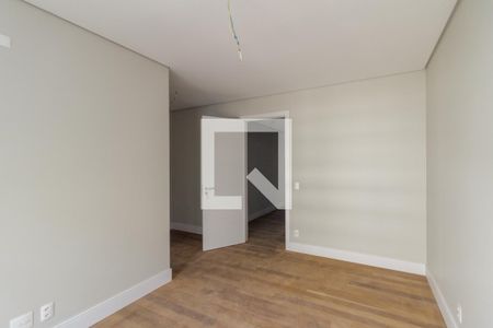 Apartamento à venda com 344m², 4 quartos e 5 vagasQuarto 2 - Suíte