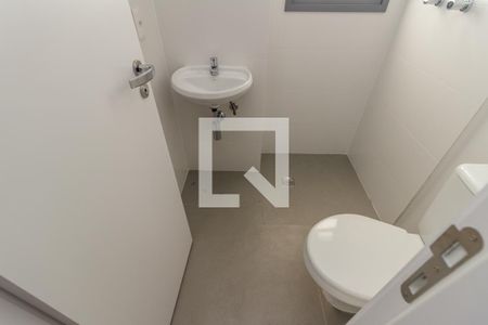 Apartamento à venda com 344m², 4 quartos e 5 vagasBanheiro de Serviço