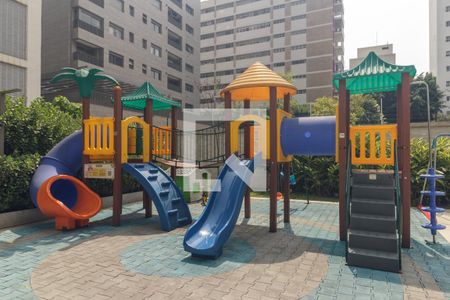 Apartamento à venda com 344m², 4 quartos e 5 vagasÁrea comum - Playground