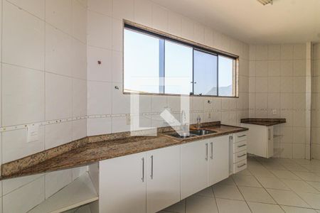Apartamento à venda com 376m², 3 quartos e 3 vagasCozinha