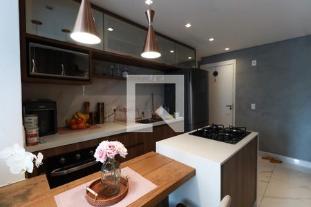 Cozinha  de apartamento para alugar com 2 quartos, 51m² em Vila Esperança, São Paulo