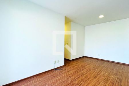 Apartamento para alugar com 66m², 2 quartos e 1 vagaSala