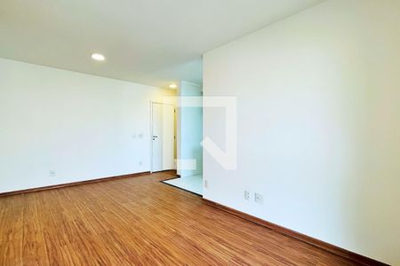 Apartamento para alugar com 66m², 2 quartos e 1 vagaSala
