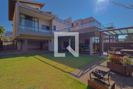Casa de condomínio à venda com 430m², 4 quartos e 4 vagasJardim