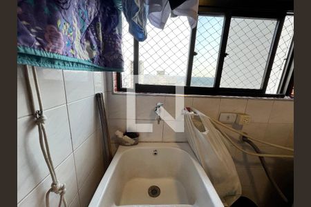 Apartamento à venda com 100m², 3 quartos e 2 vagas Apartamento à venda com 100m², 3 quartos e 2 vagasÁrea de Serviço