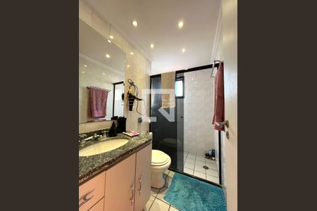Apartamento à venda com 100m², 3 quartos e 2 vagas Apartamento à venda com 100m², 3 quartos e 2 vagasBanheiro da Suíte