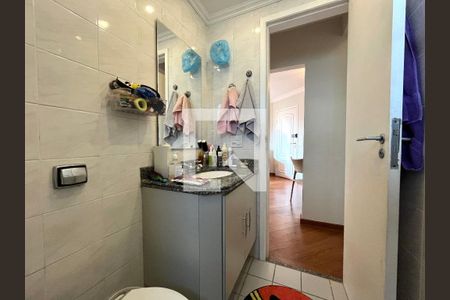 Apartamento à venda com 100m², 3 quartos e 2 vagas Apartamento à venda com 100m², 3 quartos e 2 vagasBanheiro