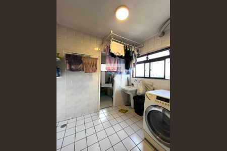Apartamento à venda com 100m², 3 quartos e 2 vagas Apartamento à venda com 100m², 3 quartos e 2 vagasÁrea de Serviço