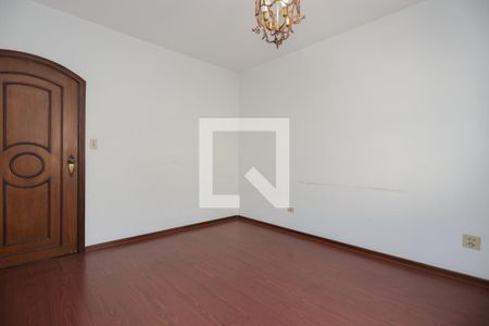 Casa à venda com 300m², 5 quartos e 4 vagasQuarto 2