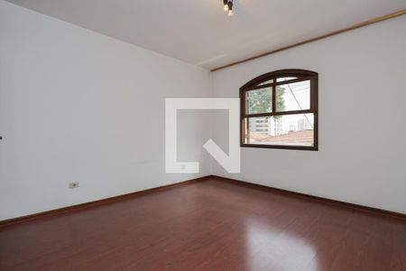 Casa à venda com 300m², 5 quartos e 4 vagasSuíte 1