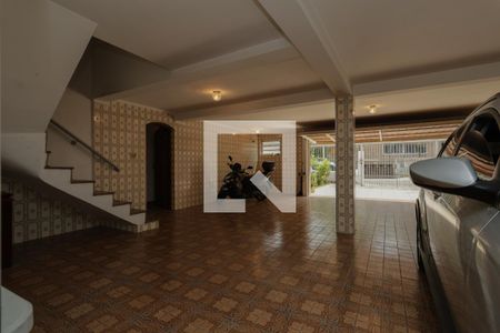 Casa à venda com 300m², 5 quartos e 4 vagasGaragem