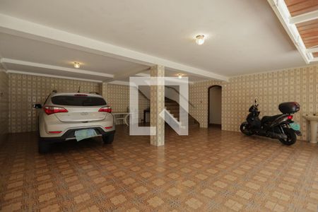 Casa à venda com 300m², 5 quartos e 4 vagasGaragem