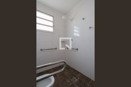 Casa à venda com 300m², 5 quartos e 4 vagasBanheiro de serviço