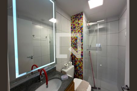 Banheiro de kitnet/studio para alugar com 1 quarto, 34m² em Brás, São Paulo