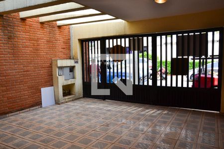 Casa à venda com 215m², 3 quartos e 2 vagasÁrea comum