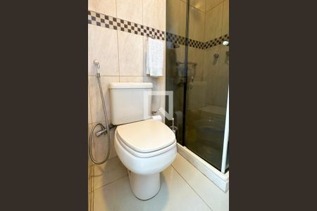 Apartamento à venda com 100m², 3 quartos e sem vagaBanheiro 02