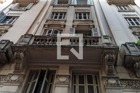Apartamento para alugar com 77m², 1 quarto e sem vagaFachada
