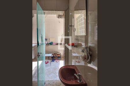 Apartamento para alugar com 135m², 4 quartos e 2 vagasBanheiro de serviço