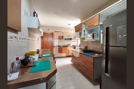 Apartamento para alugar com 135m², 4 quartos e 2 vagasCozinha