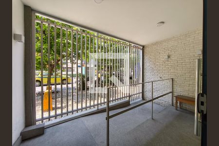 Apartamento para alugar com 135m², 4 quartos e 2 vagasFachada e portaria