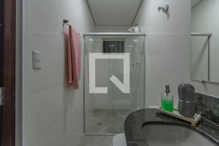 Casa à venda com 245m², 4 quartos e 4 vagas Casa à venda com 245m², 4 quartos e 4 vagasBanheiro Suíte 1