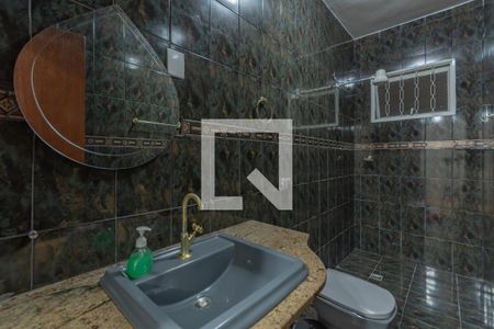 Casa à venda com 245m², 4 quartos e 4 vagas Casa à venda com 245m², 4 quartos e 4 vagasBanheiro Social 1