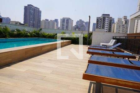 Studio à venda com 28m², 1 quarto e sem vagaPiscina