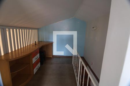 Casa de condomínio à venda com 96m², 3 quartos e 2 vagasEscritório