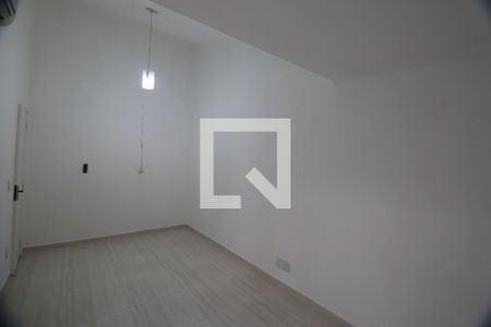 Casa de condomínio à venda com 96m², 3 quartos e 2 vagasSuíte