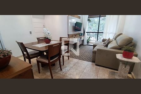 Apartamento à venda com 71m², 3 quartos e 1 vagaSala