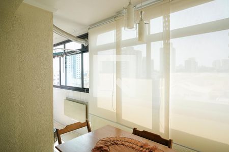 Apartamento à venda com 94m², 2 quartos e 2 vagasVaranda gourmet