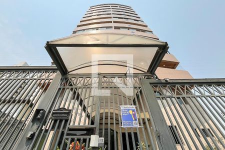 Apartamento à venda com 94m², 2 quartos e 2 vagasFachada + plaquinha