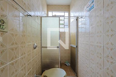 Casa à venda com 400m², 3 quartos e 6 vagasBanheiro da Suíte 1