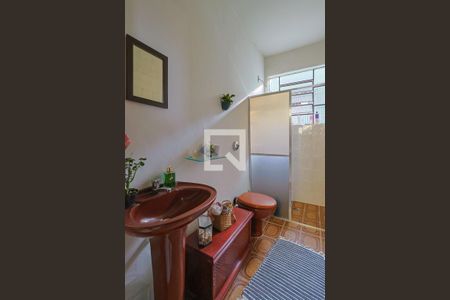 Casa à venda com 400m², 3 quartos e 6 vagasBanheiro