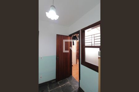 Casa à venda com 1000m², 5 quartos e 10 vagasQuarto de Serviço