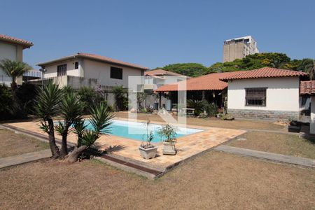 Casa à venda com 1000m², 5 quartos e 10 vagasPiscina