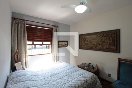 Casa à venda com 1000m², 5 quartos e 10 vagasSuite