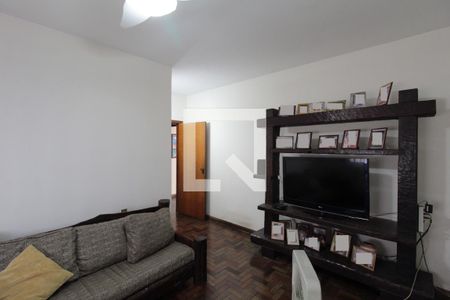 Casa à venda com 1000m², 5 quartos e 10 vagasSala de TV