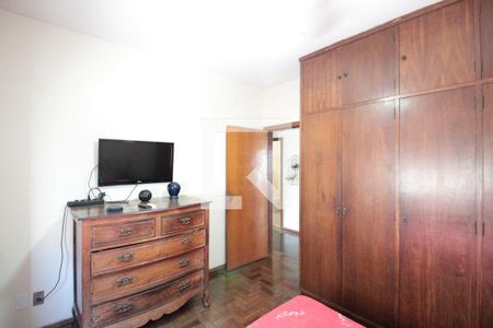 Casa à venda com 1000m², 5 quartos e 10 vagasQuarto 2