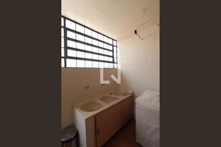 Casa à venda com 1000m², 5 quartos e 10 vagasArea de Serviço