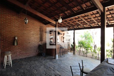 Casa à venda com 1000m², 5 quartos e 10 vagasArea Gourmet