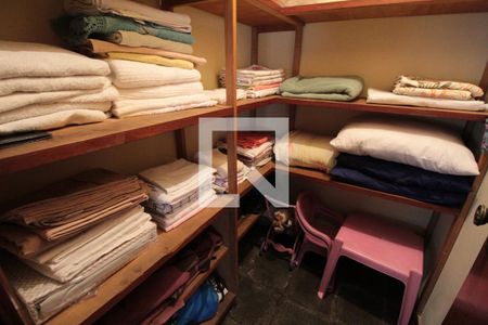 Casa à venda com 1000m², 5 quartos e 10 vagasRoupeiro