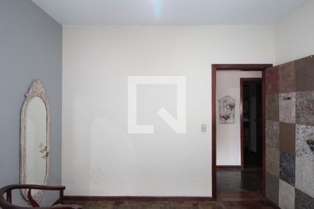 Casa à venda com 1000m², 5 quartos e 10 vagasQuarto 1