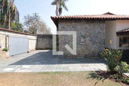 Casa à venda com 1000m², 5 quartos e 10 vagasFachada