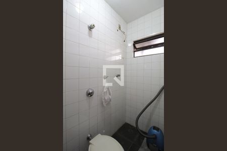 Casa à venda com 1000m², 5 quartos e 10 vagasBanheiro de Serviço