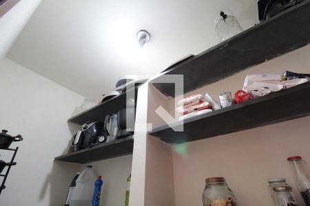 Casa à venda com 1000m², 5 quartos e 10 vagasDespensa