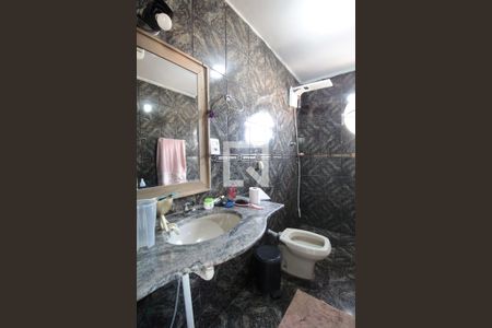 Casa à venda com 200m², 3 quartos e 10 vagasBanheiro da Suite