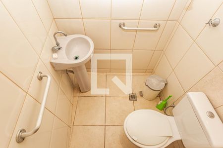 Casa à venda com 250m², 3 quartos e 7 vagasBanheiro da Garagem 1