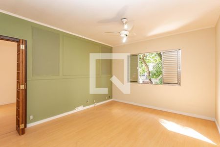 Casa à venda com 250m², 3 quartos e 7 vagasSuíte 2