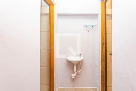 Casa à venda com 250m², 3 quartos e 7 vagasBanheiro da Garagem 1